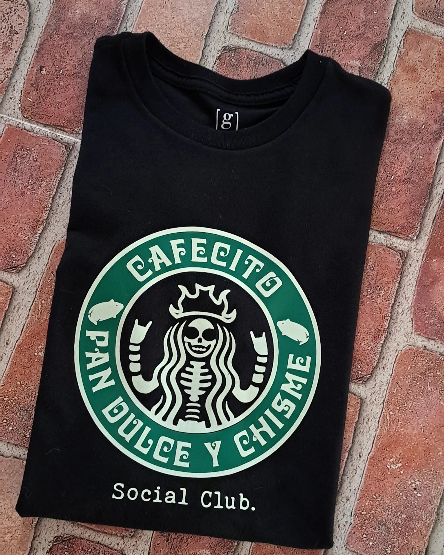 CAFECITO PAN DULCE Y CHESME (Brilla en la Oscuridad)