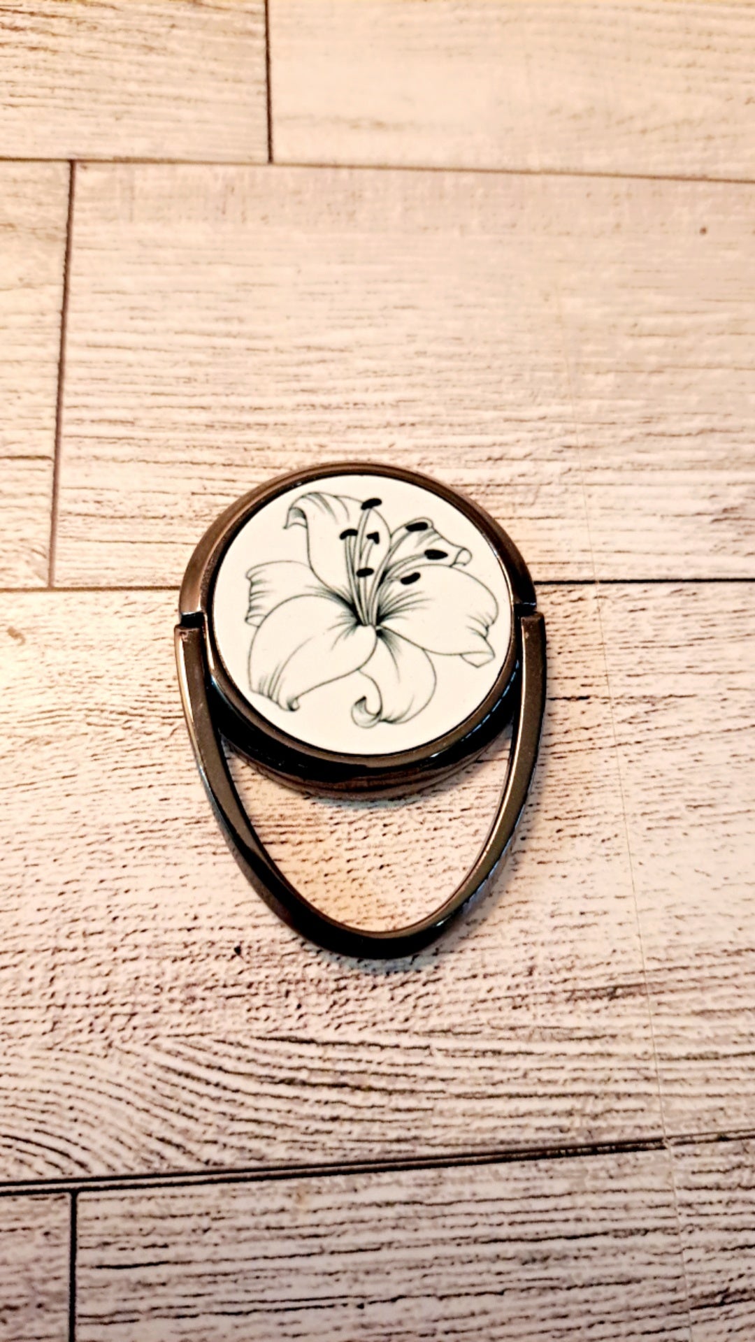 Lily Flower Metal Phone Grip